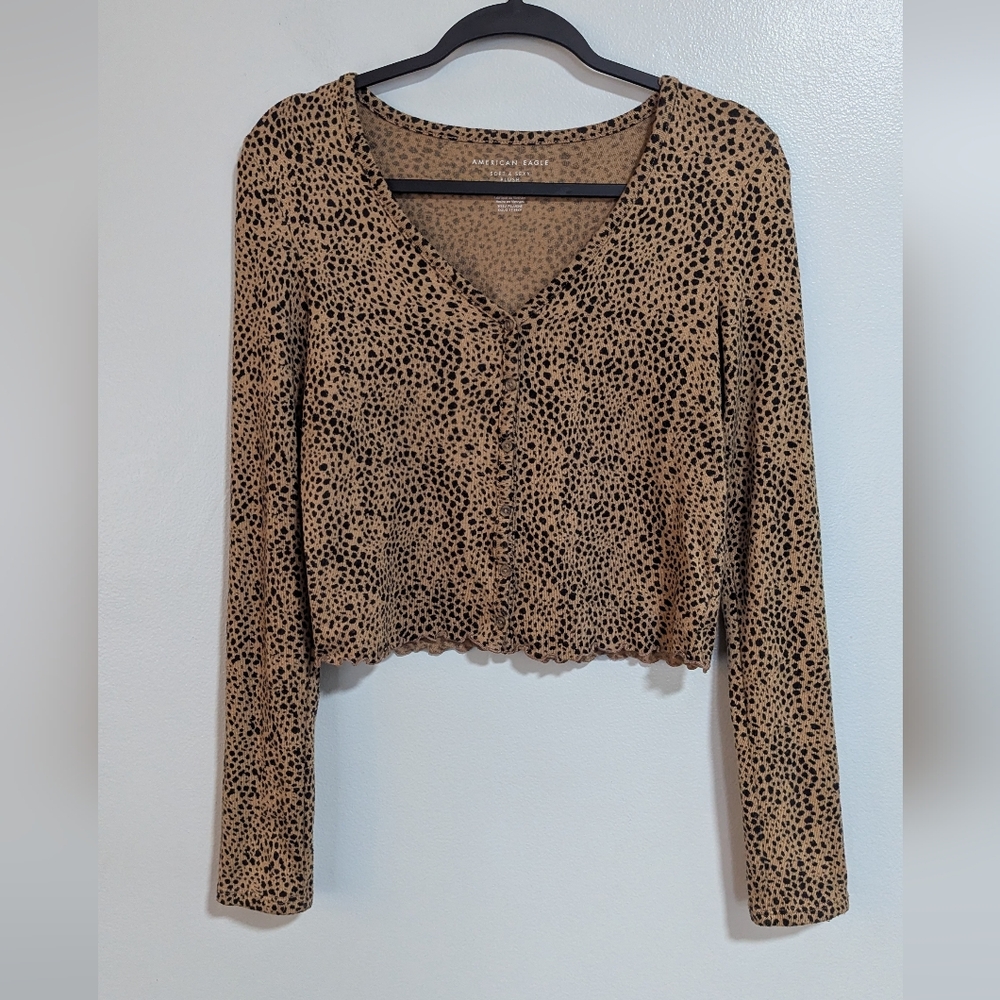 American Eagle Soft & Sexy Plush Cropped Cheetah Animal Print Button Cardigan